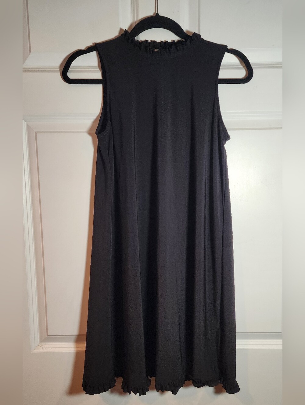 Annelee + Hope Stretchy Sleeveless Black Ruffle-Trim Swing Dress S